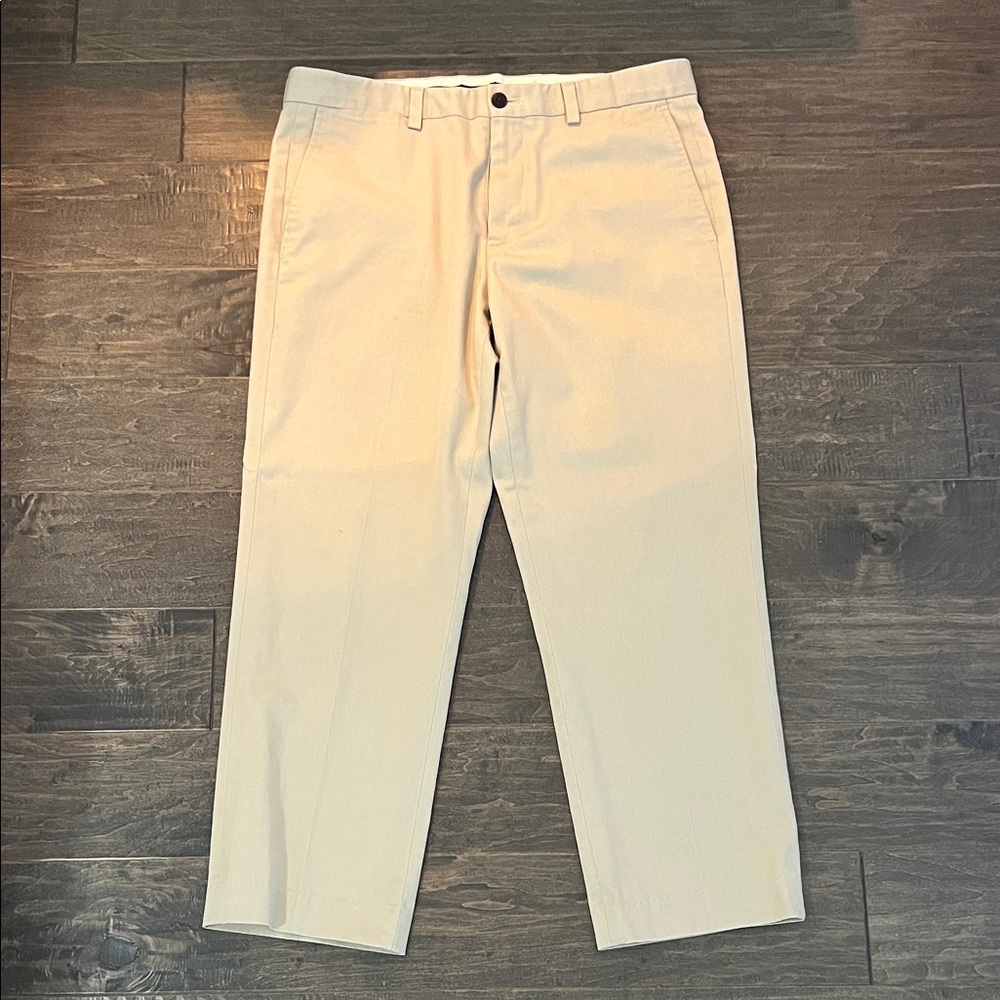 Eddie Bauer Khaki Pants Size 34 Wrinkle Free Slim Fit